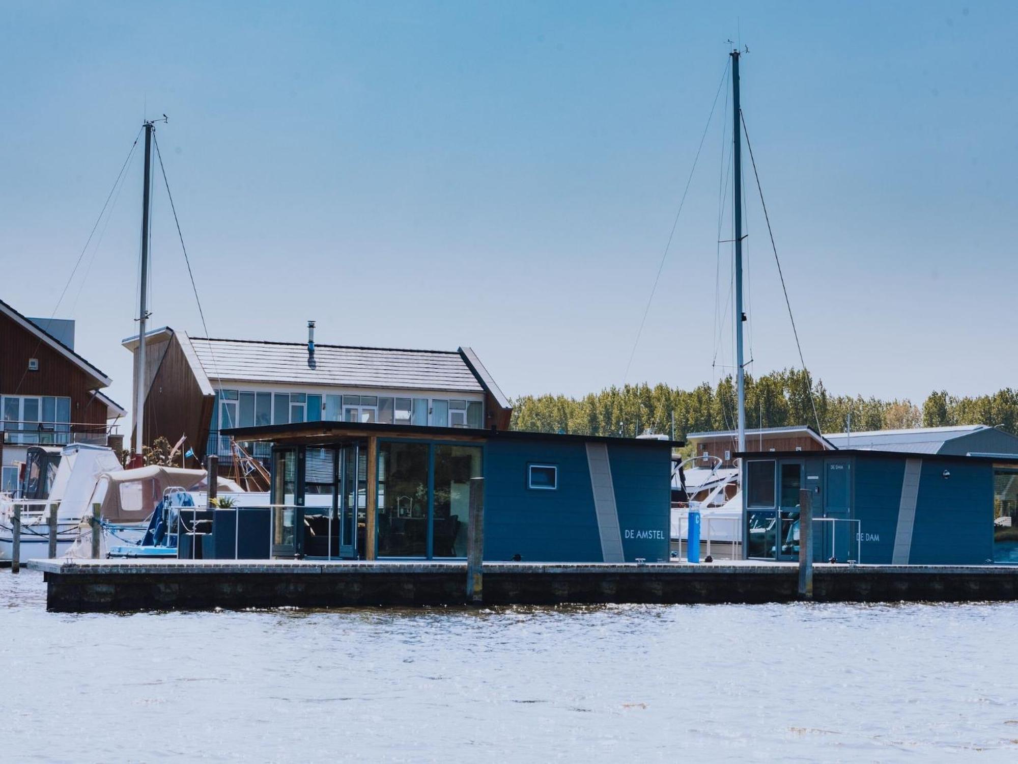 Modern Houseboat With Air Conditioning Located In Marina Uitgeest Екстер'єр фото